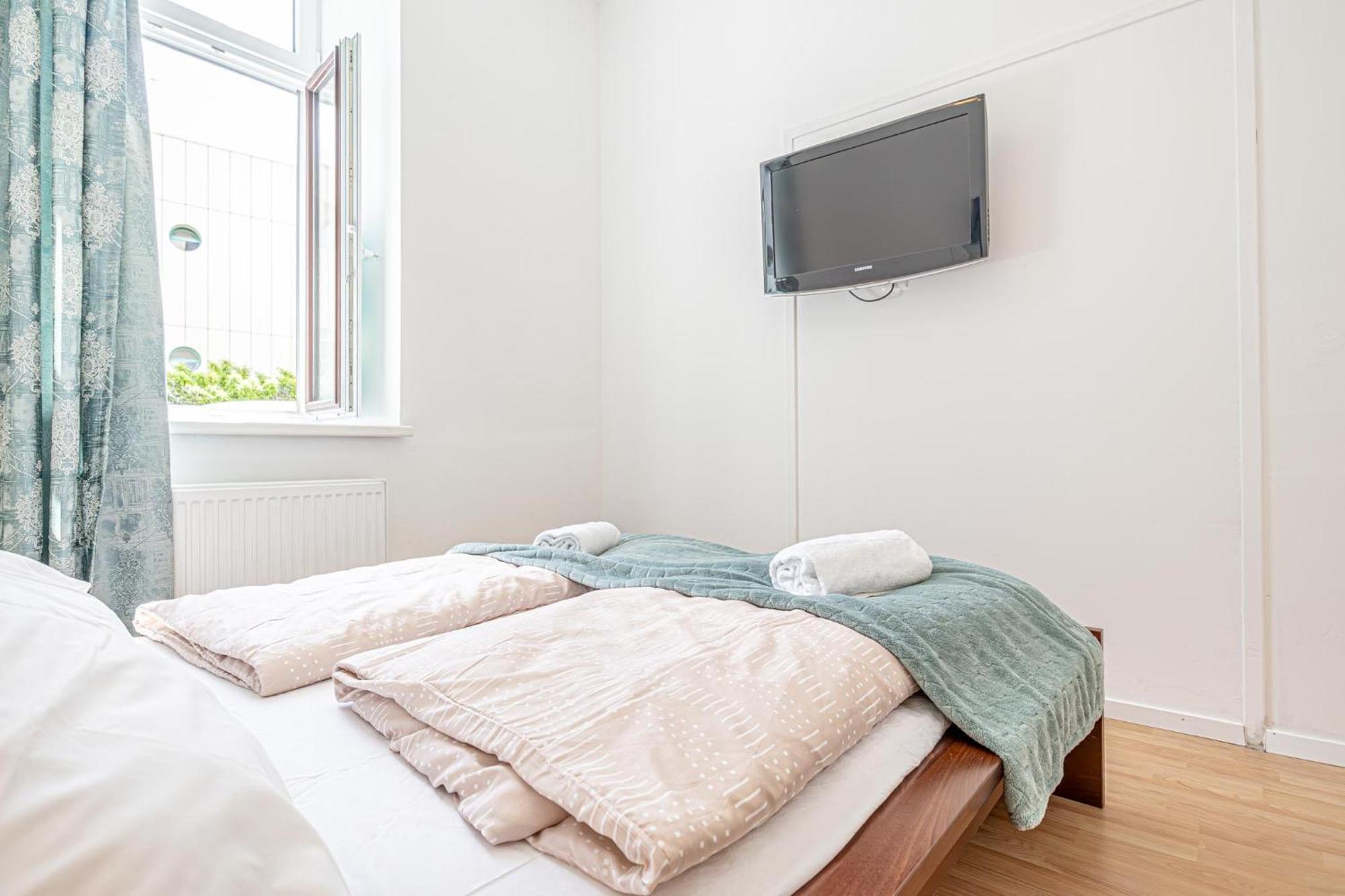 Appartamento Lovely Shared 6br With Garden Near Danube & Millenium