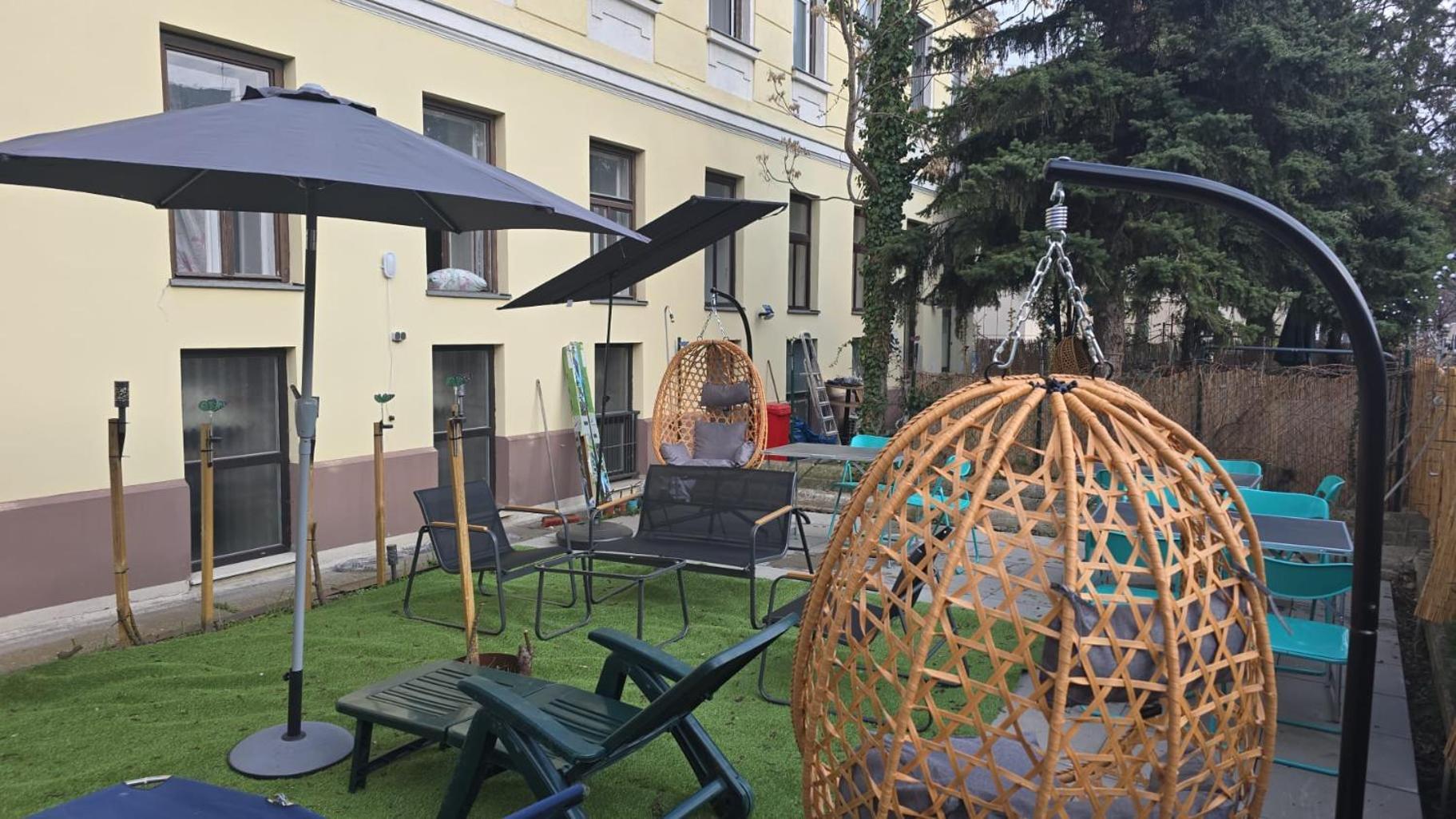 Lovely Shared 6br With Garden Near Danube & Millenium Appartamento *